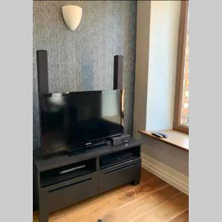 Centre Of Town - Luxury Holiday * دينغل