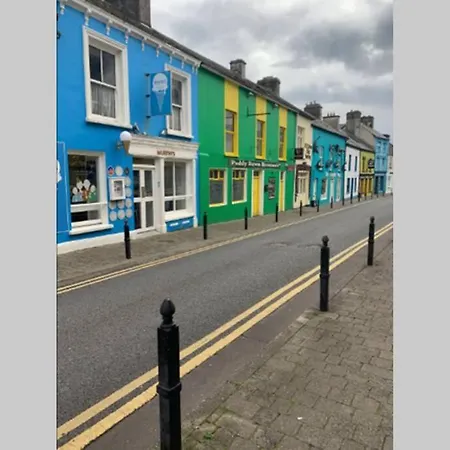 Centre Of Town - Luxury Holiday Apartment