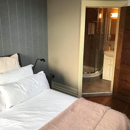 Centre Of Town - Luxury Holiday * Dingle
